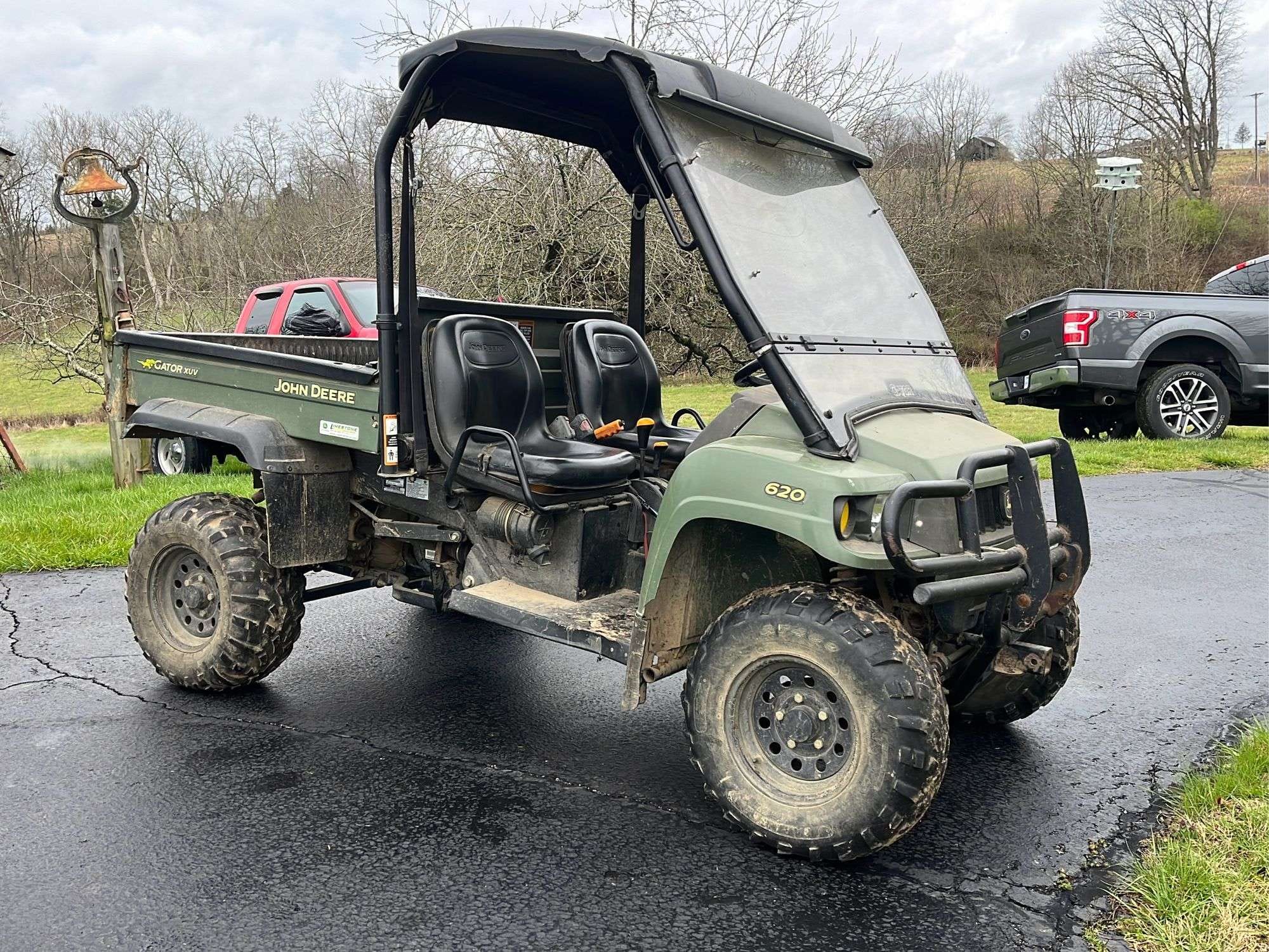 Main image John Deere Gator XUV 620i