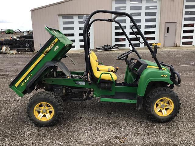 Image of John Deere Gator XUV 620i equipment image 1