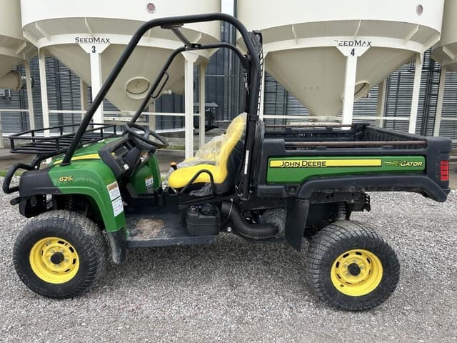 Image of John Deere XUV 625i equipment image 2