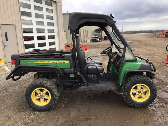 Image of John Deere Gator XUV 825i equipment image 2