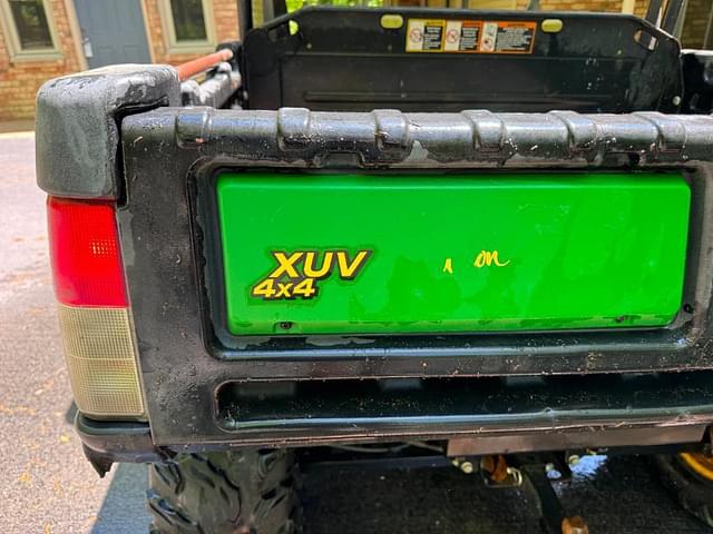 Image of John Deere Gator XUV 825i equipment image 4