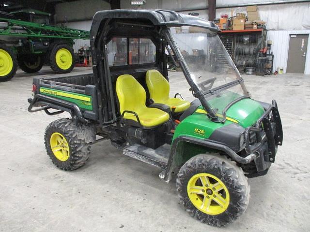 Image of John Deere Gator XUV 825i equipment image 1