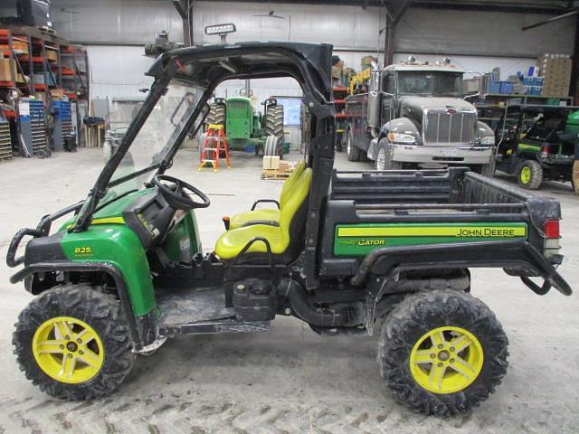 Image of John Deere Gator XUV 825i equipment image 2