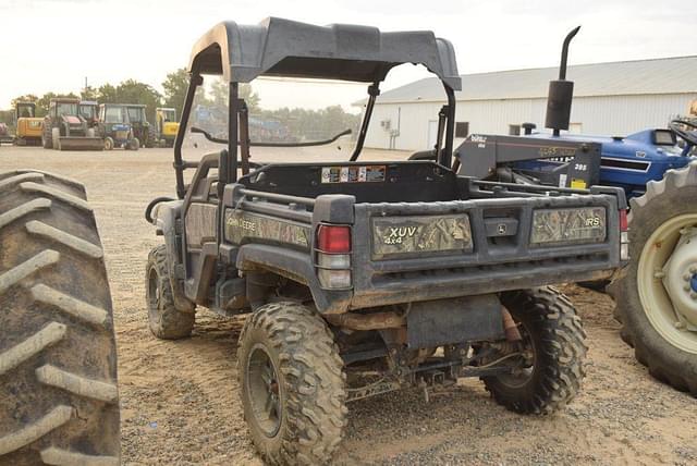 Image of John Deere Gator XUV 825i equipment image 1