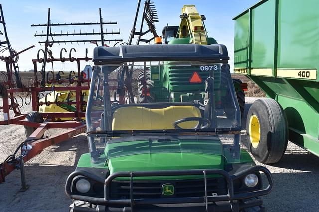 Image of John Deere Gator XUV 825i equipment image 1