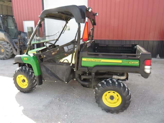 Image of John Deere Gator XUV 825i equipment image 3
