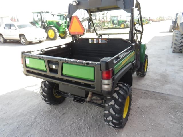 Image of John Deere Gator XUV 825i equipment image 2