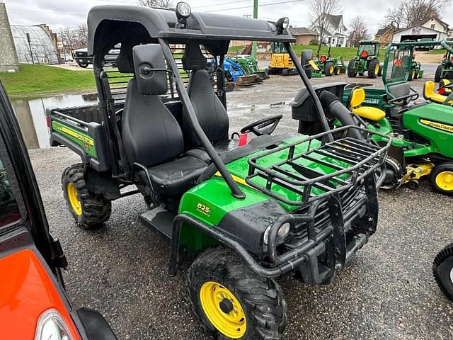 Image of John Deere Gator XUV 825i equipment image 3