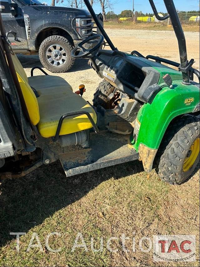 Image of John Deere Gator XUV 825i equipment image 2