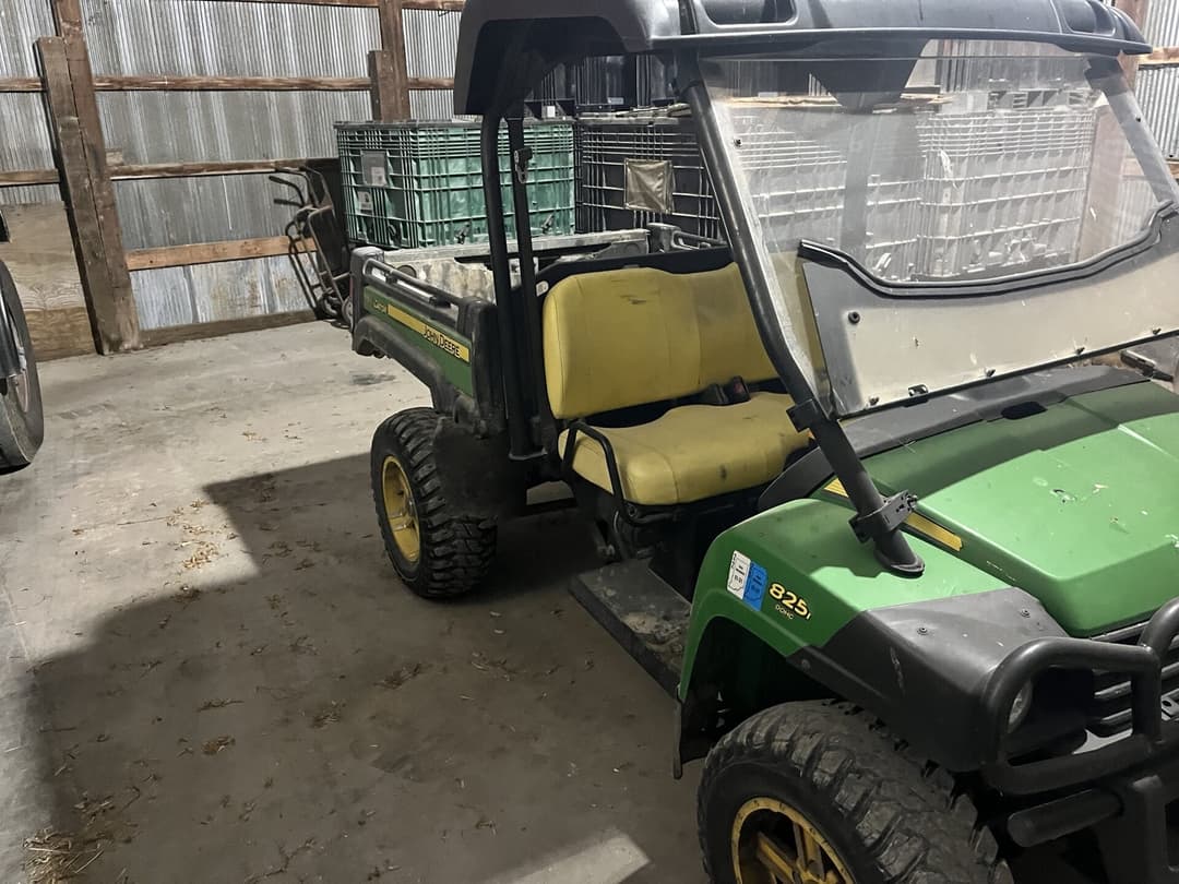 Image of John Deere Gator XUV 825i Primary image