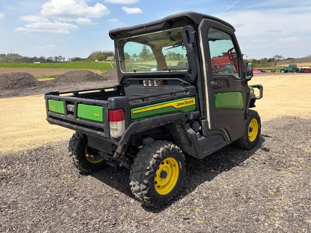 Image of John Deere XUV 835M equipment image 2