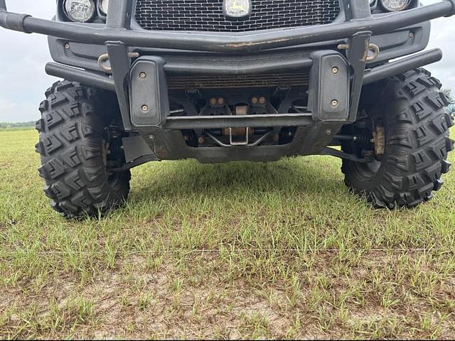 Image of John Deere XUV 835M equipment image 3