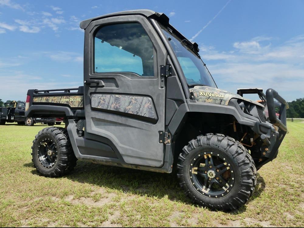 Image of John Deere XUV 835M Primary image