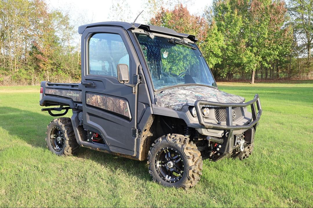 Image of John Deere XUV 835M Primary image