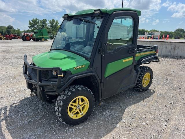 Image of John Deere XUV 835R Primary image