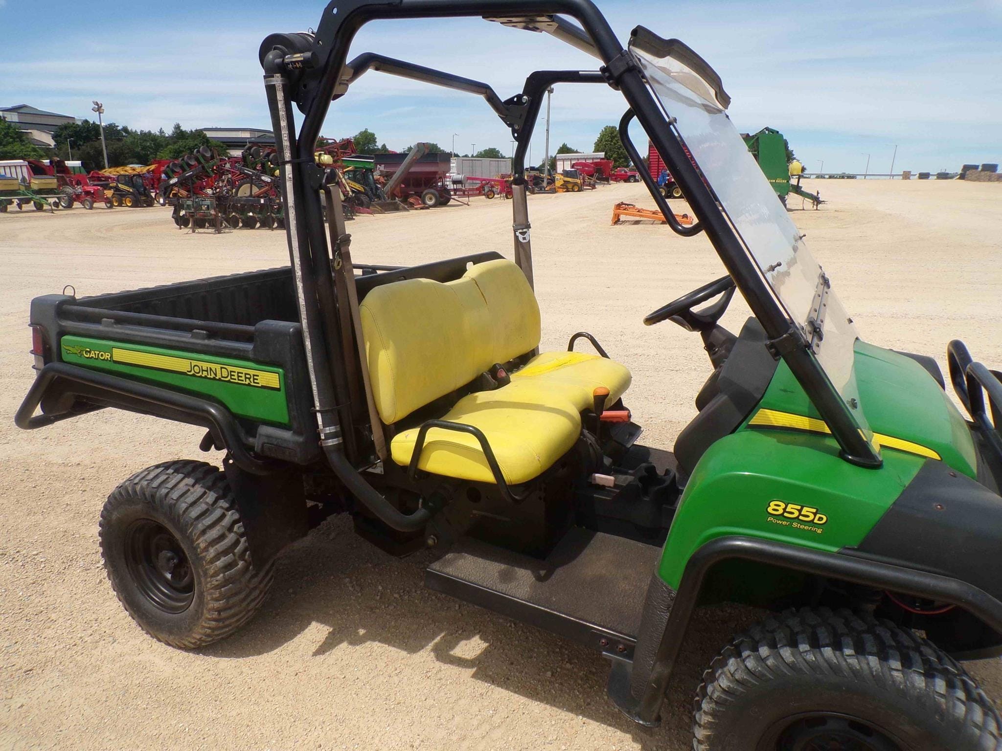 John Deere Gator XUV 855D Equipment Image0