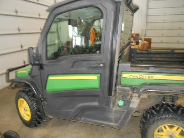 Image of John Deere XUV 865M equipment image 2