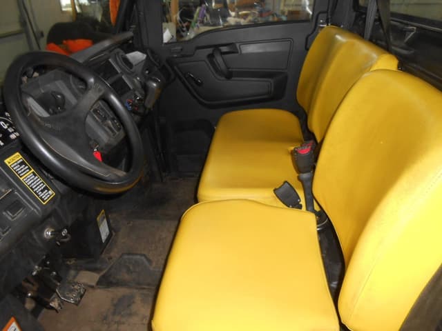 Image of John Deere XUV 865M equipment image 4