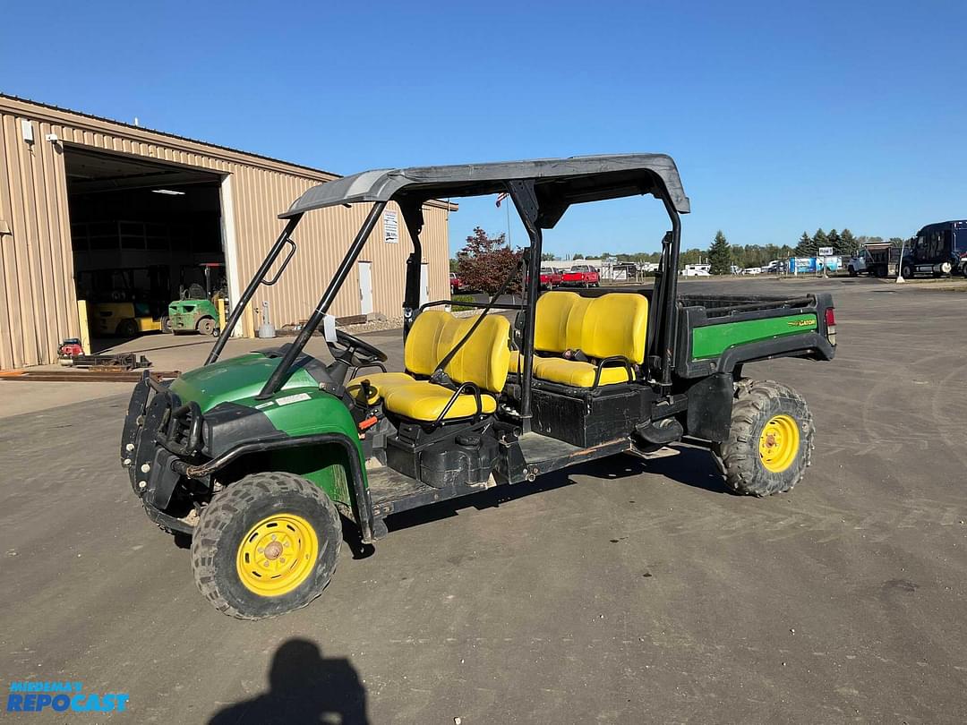 Image of John Deere Gator XUV 825i S4 Primary image