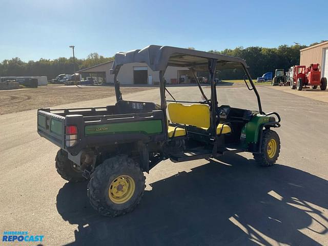 Image of John Deere Gator XUV 825i S4 equipment image 2