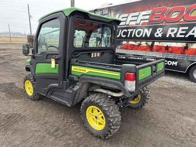 Image of John Deere XUV 835R equipment image 1