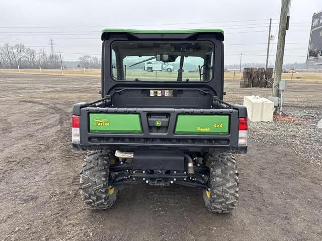 Image of John Deere XUV 835R equipment image 2