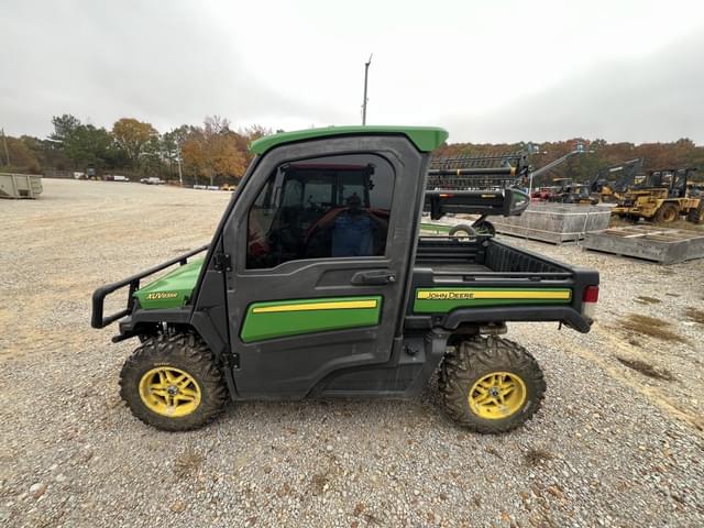 Image of John Deere XUV 835R equipment image 1