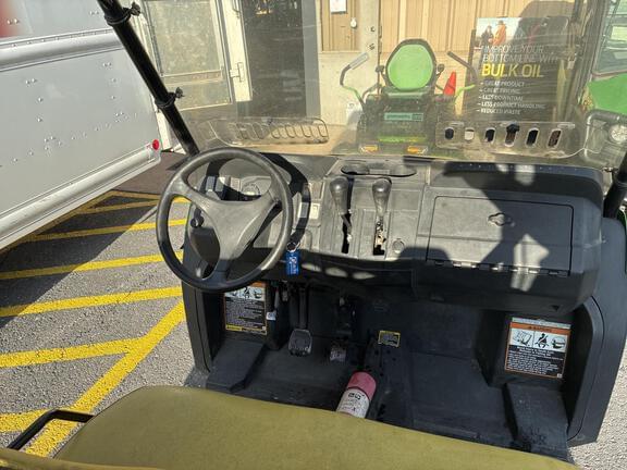 Image of John Deere XUV 550 S4 equipment image 2