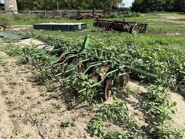 Image of John Deere Undetermined equipment image 4