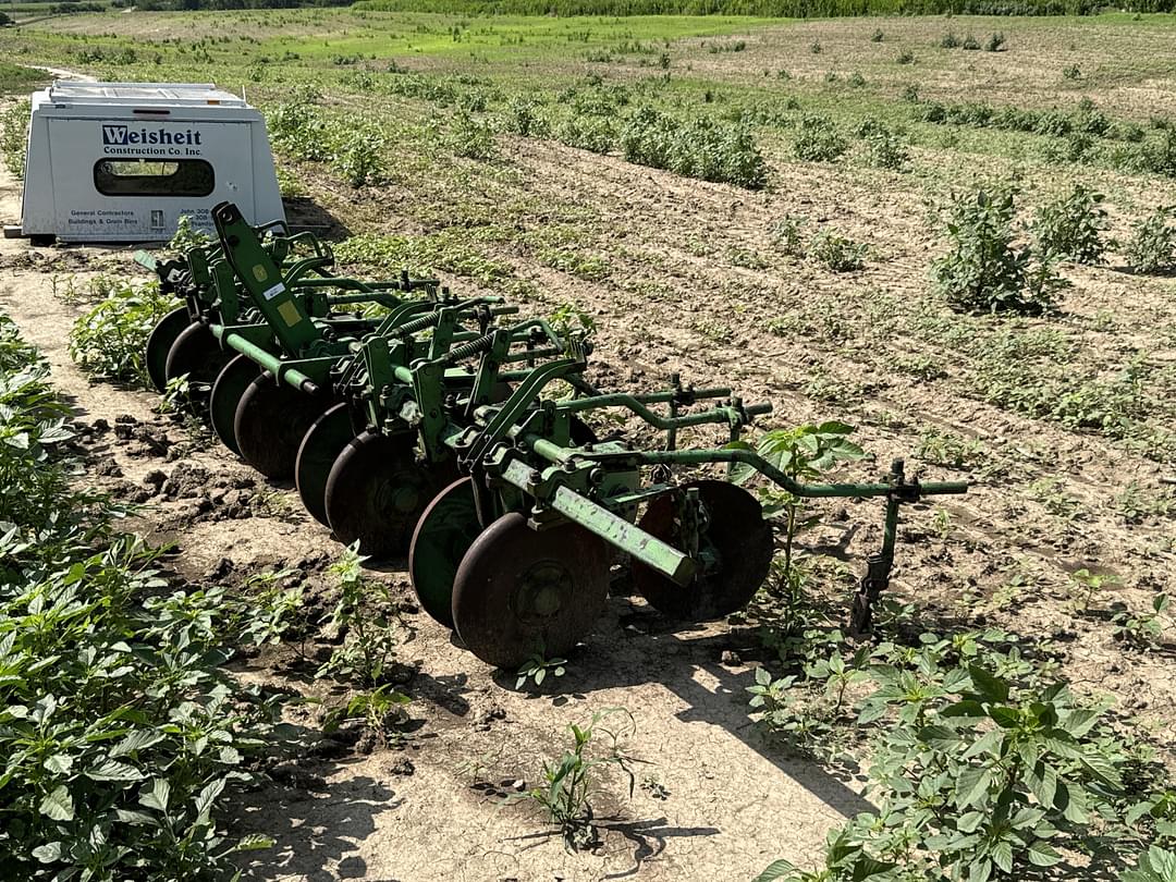 Image of John Deere Undetermined Primary image