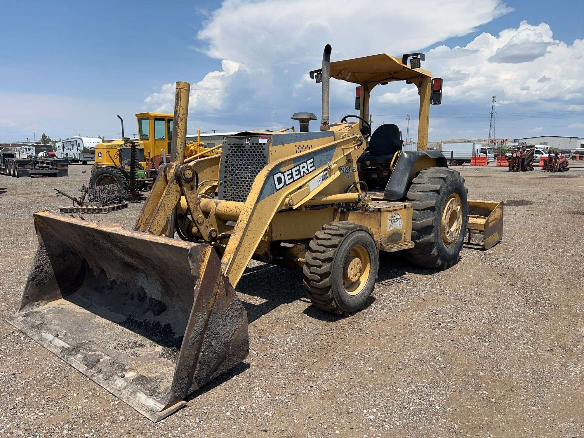 John Deere 210LE Equipment Image0