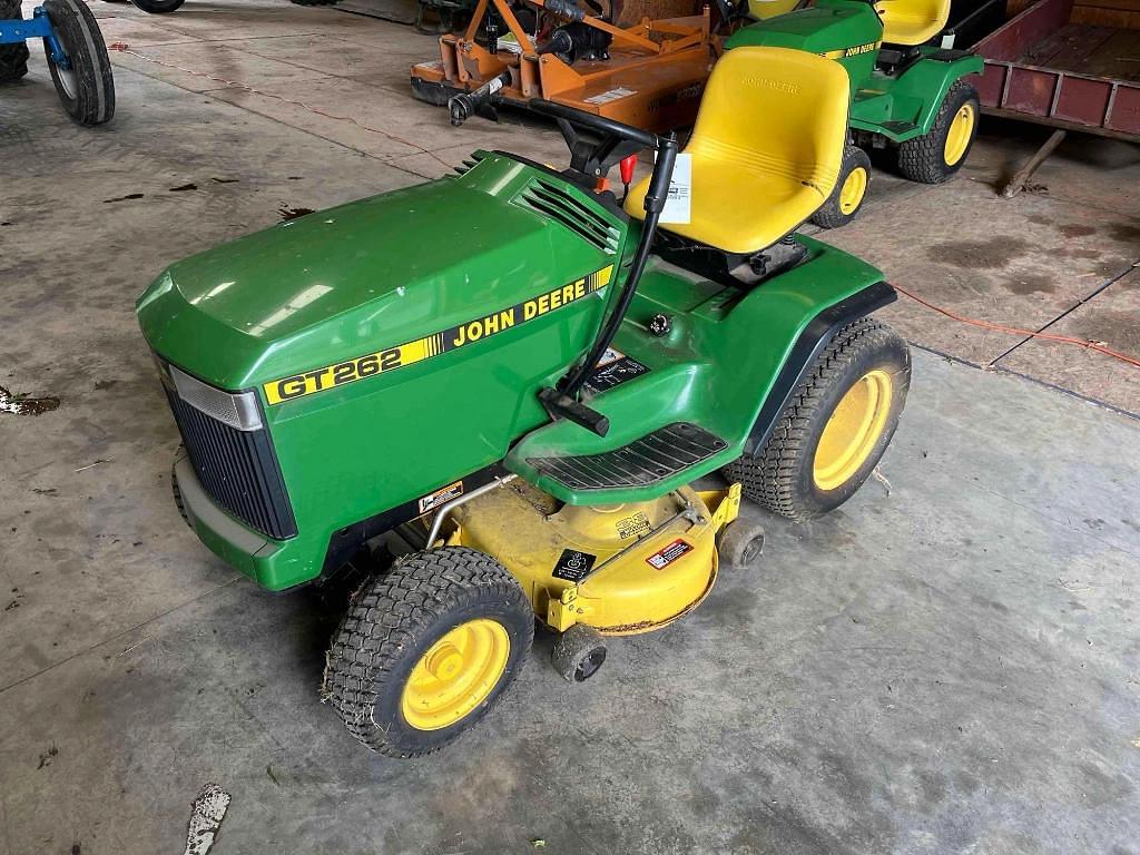 Image of John Deere GT262 Primary image