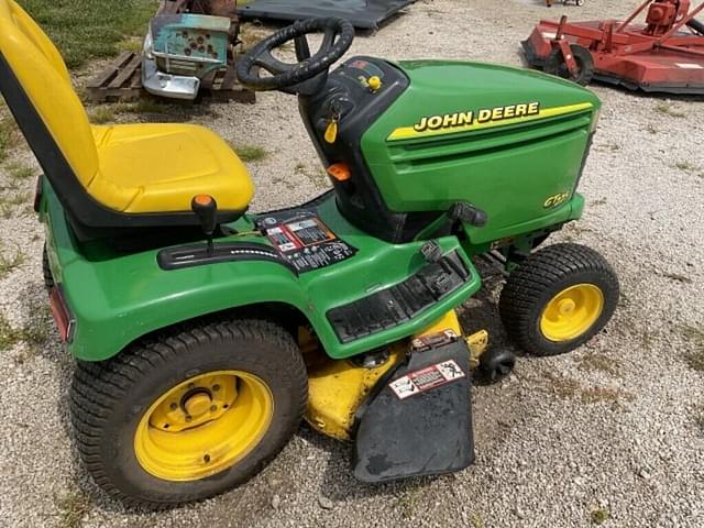 Image of John Deere GT225 equipment image 2