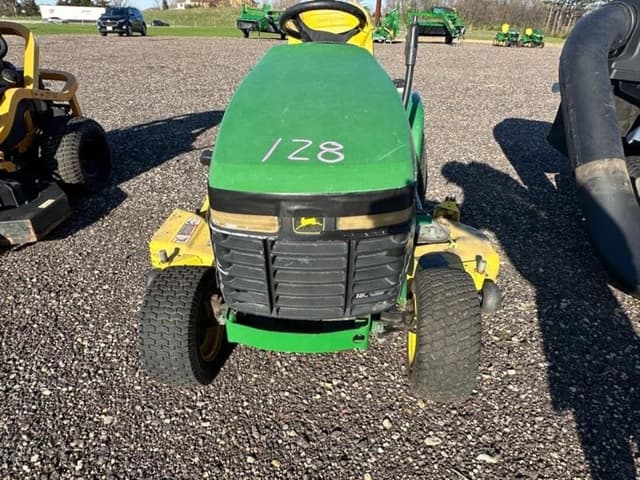 Image of John Deere GT235 equipment image 4