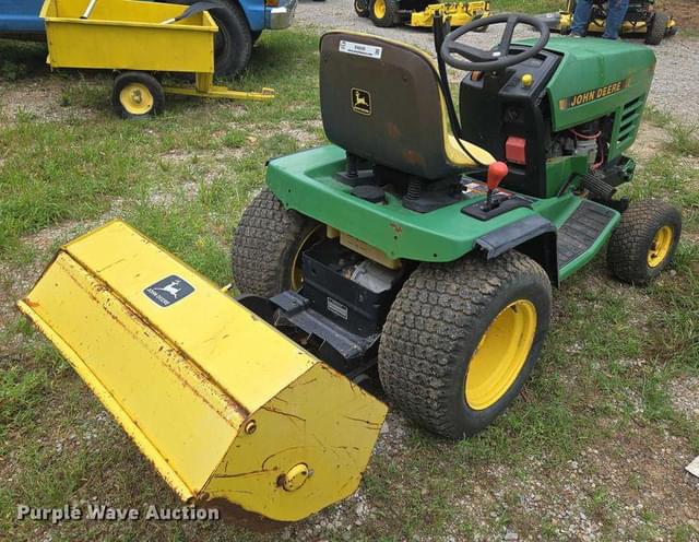 Image of John Deere GT242 equipment image 4