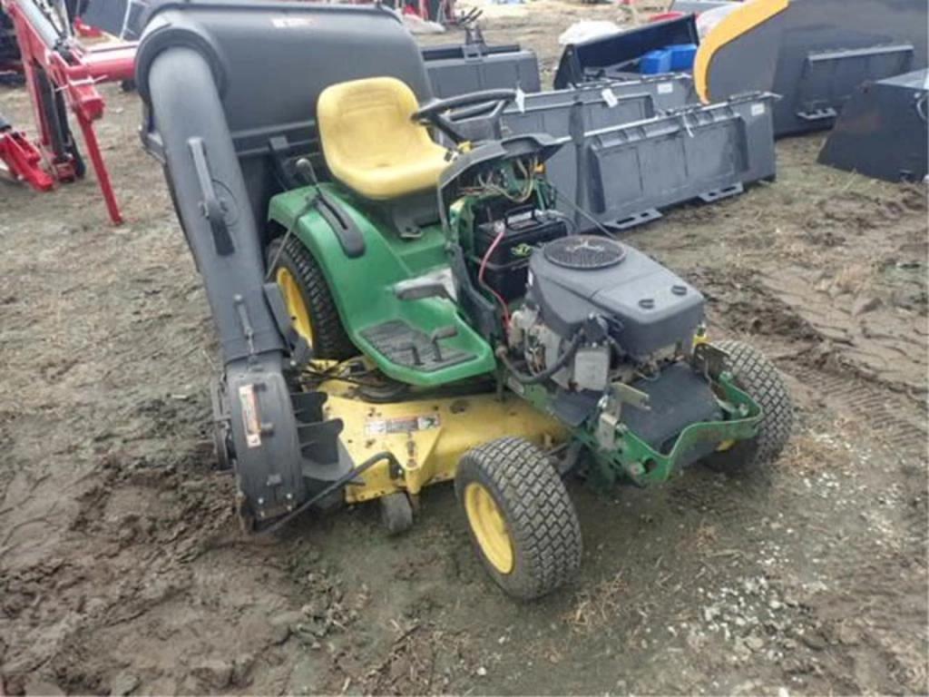 Image of John Deere GT245 Primary image