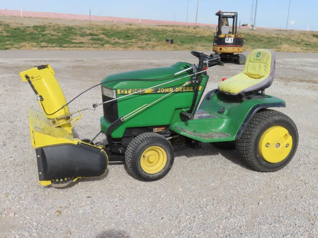 Image of John Deere GT262 Primary image
