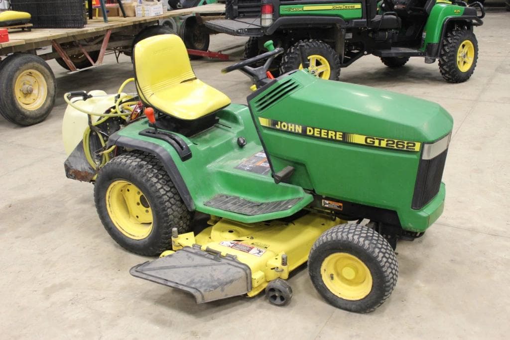 Image of John Deere GT262 Primary image