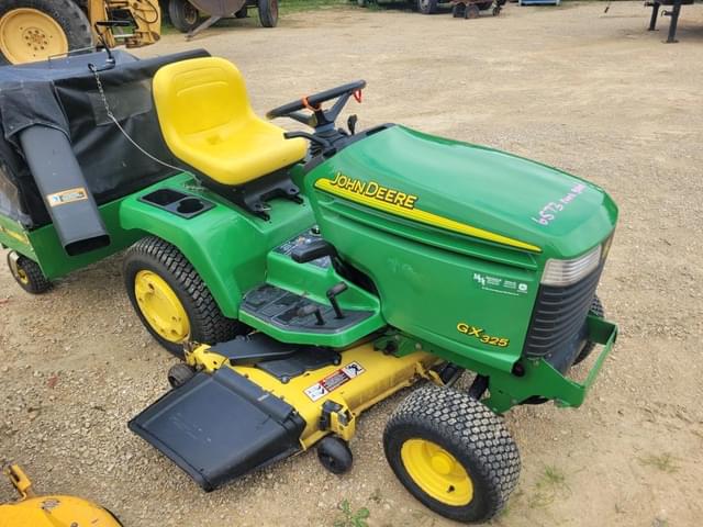 Image of John Deere GX325 equipment image 3