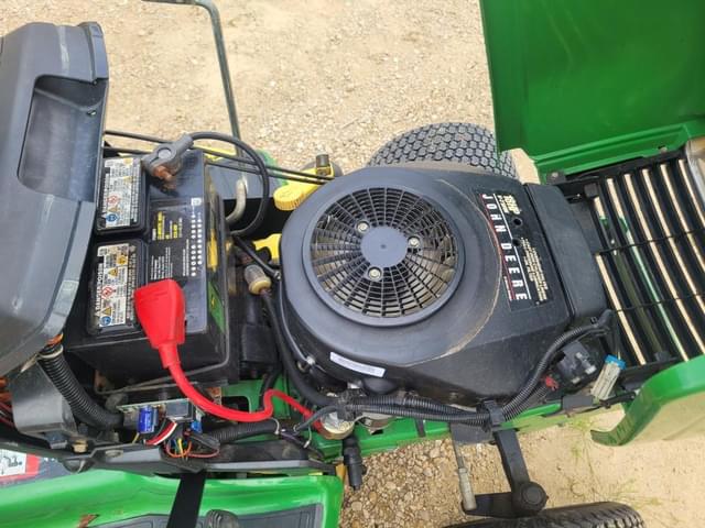 Image of John Deere GX325 equipment image 4