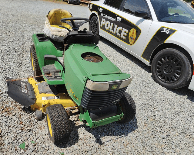 Image of John Deere GX335 equipment image 3