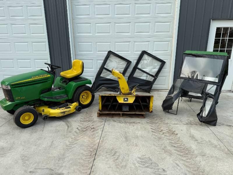 Main image John Deere GX335