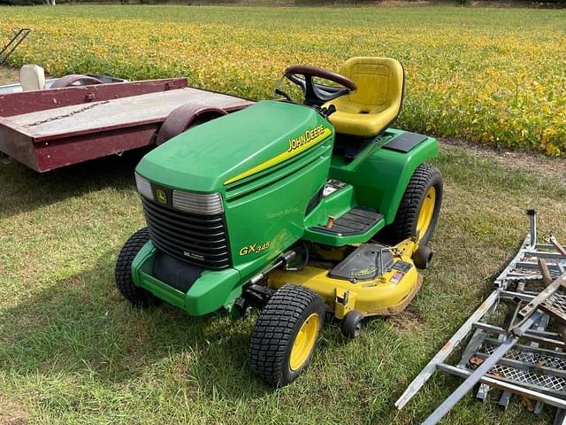 Image of John Deere GX345 equipment image 1