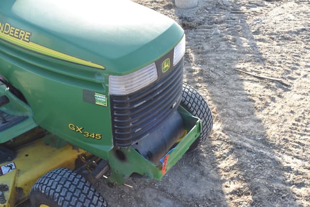 Image of John Deere GX345 equipment image 4