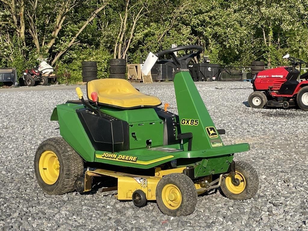 Main image John Deere GX85