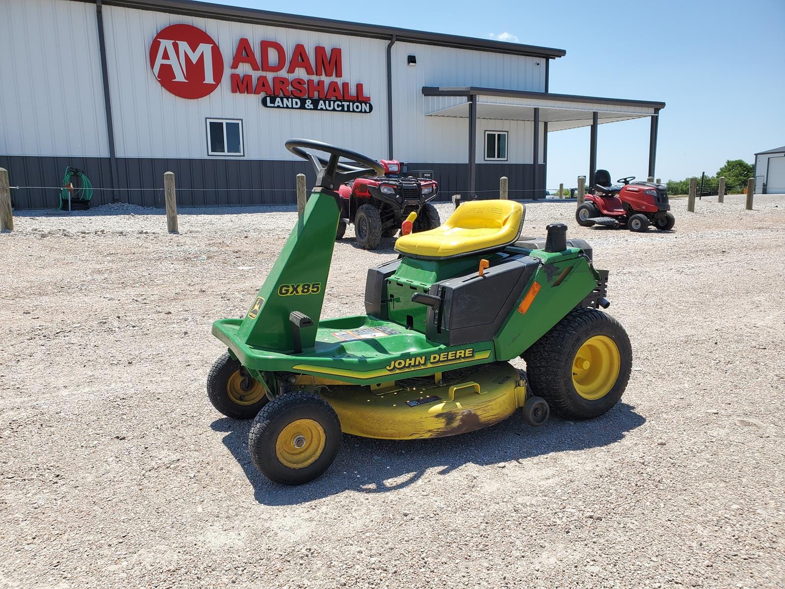 Main image John Deere GX85