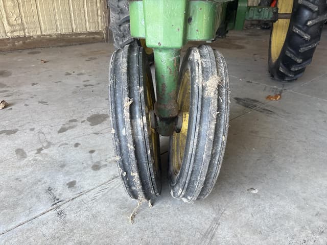 Image of John Deere H equipment image 2