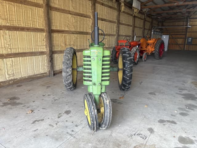 Image of John Deere H equipment image 1