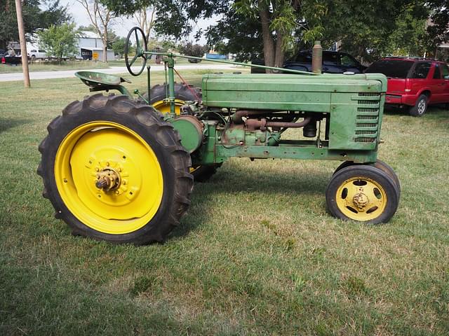 Image of John Deere H equipment image 3