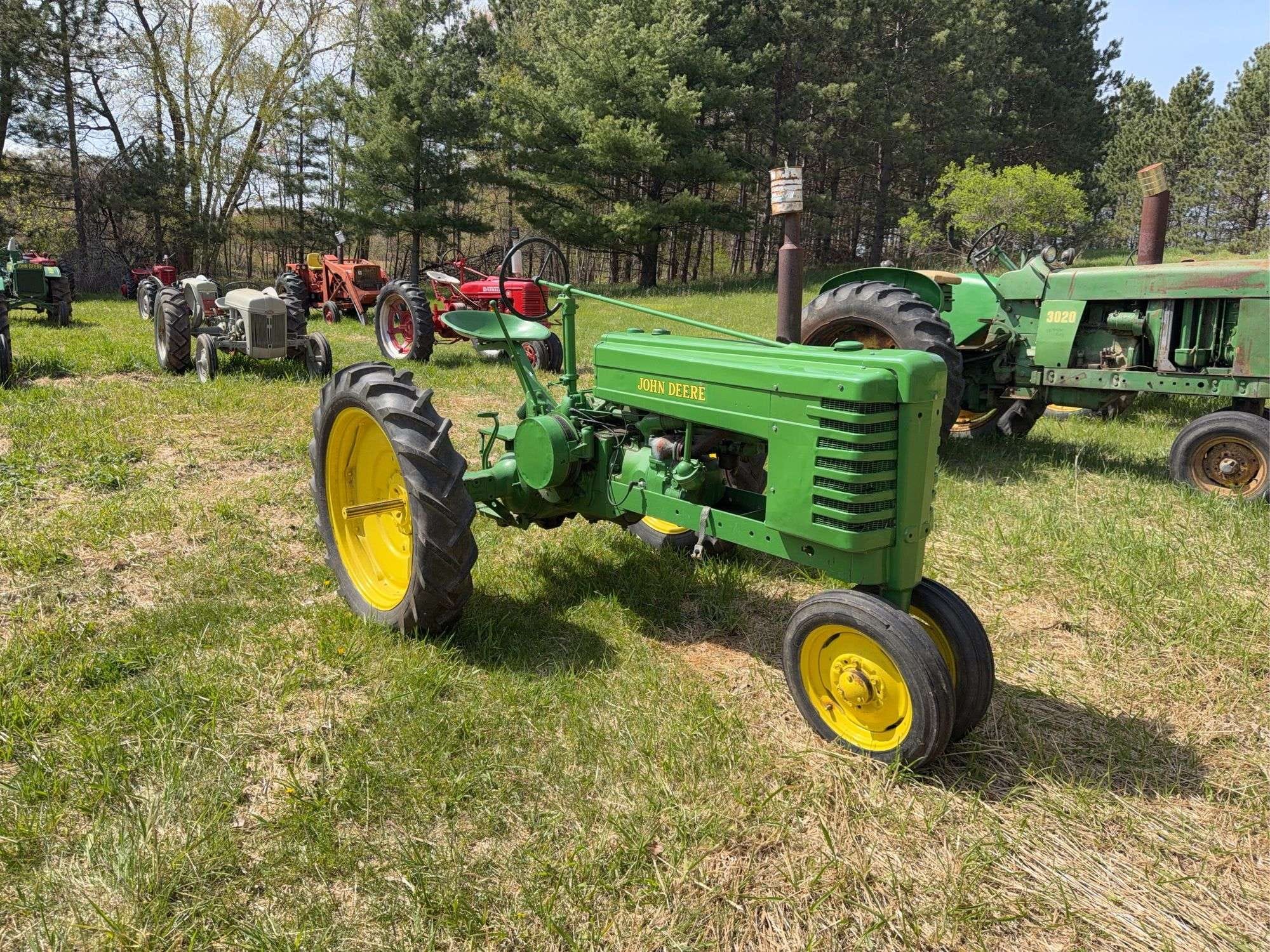 John Deere H Equipment Image0